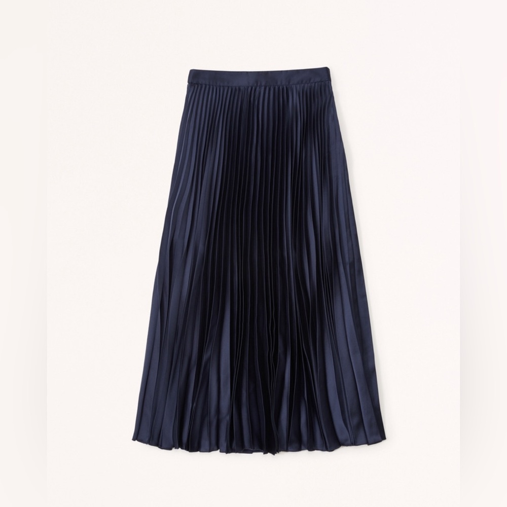 NWT Abercrombie & Fitch Satin Pleated Midi Skirt • Navy • Small